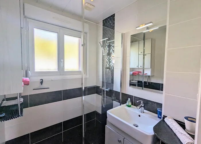 Apartmán Avec Terrasse, Parking Et Wifi A - Fr-1-589-752 *